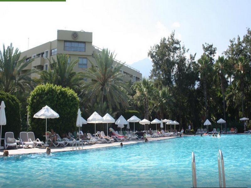 Corinthia Club Hotel Текирова Екстериор снимка