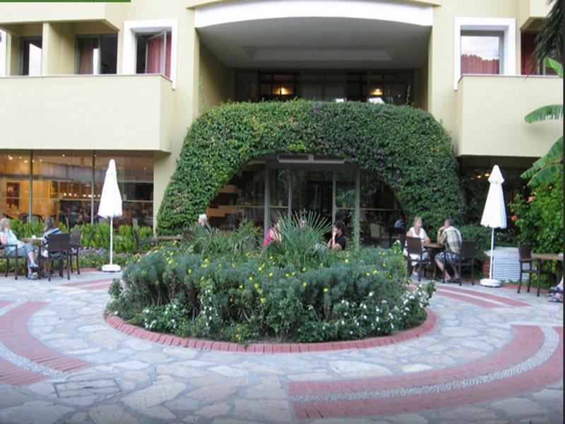 Corinthia Club Hotel Текирова Екстериор снимка