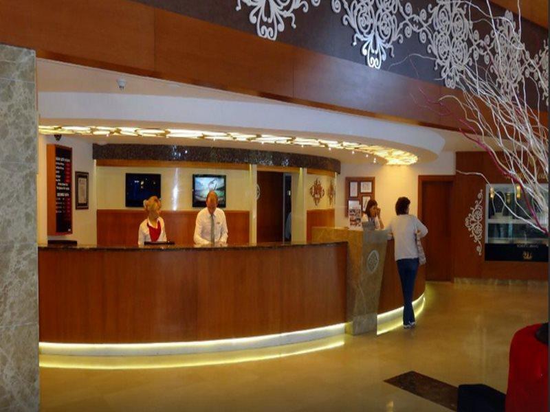 Corinthia Club Hotel Текирова Екстериор снимка