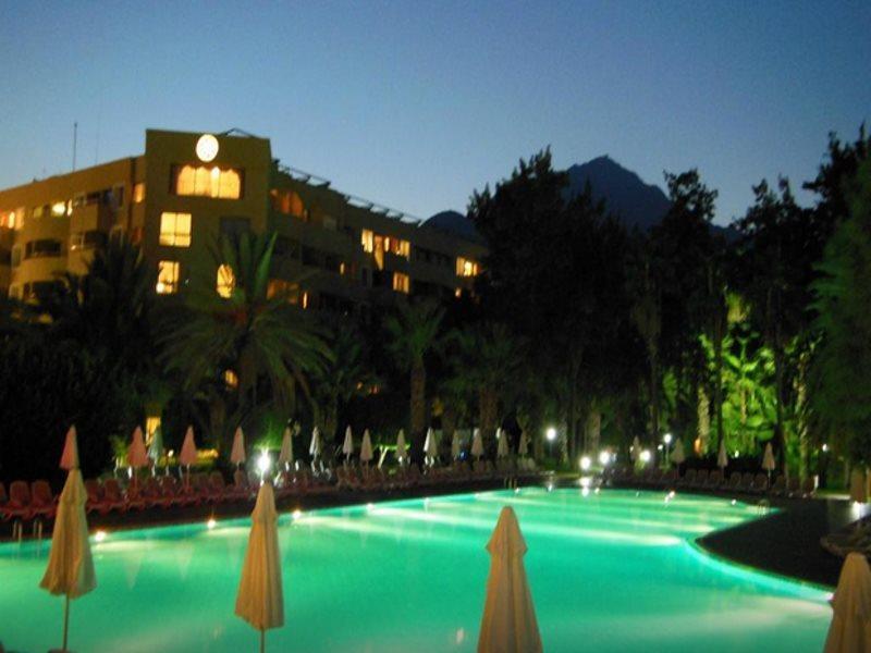 Corinthia Club Hotel Текирова Екстериор снимка
